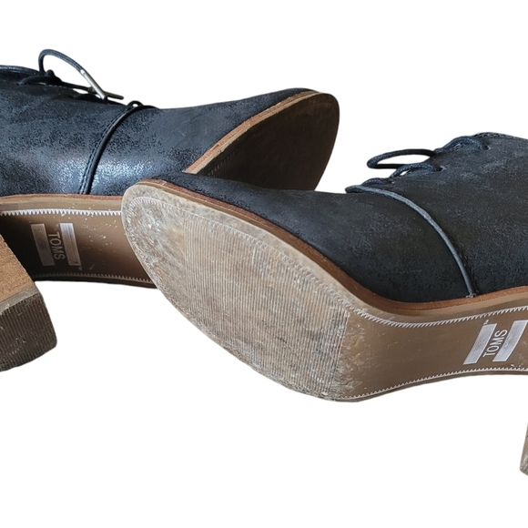 Toms Black Leather Booties Ankle Boots Heeled Size 8.5 - Picture 6 of 7